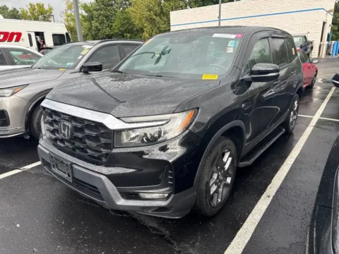 Another view of 2022 Honda Passport EX-L for sale in Kansas City, MO at Jay Wolfe Honda