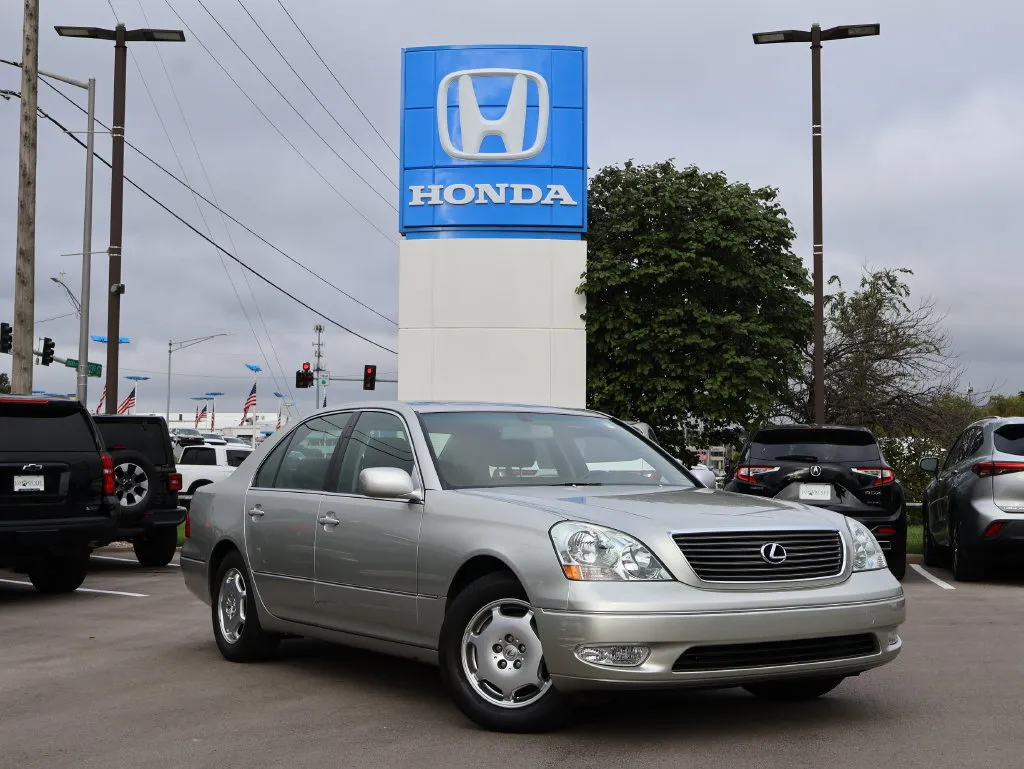 2002 Lexus LS 430