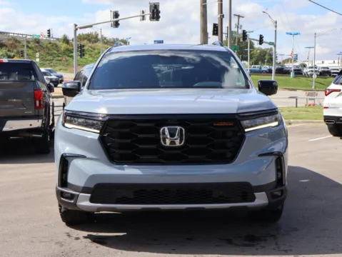 Photos of 2025 Honda Pilot TrailSport for sale in Kansas City, MO at Jay Wolfe Honda