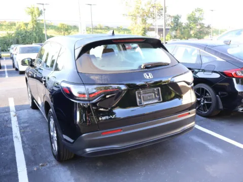 More photos of 2024 Honda HR-V LX at Jay Wolfe Honda, MO