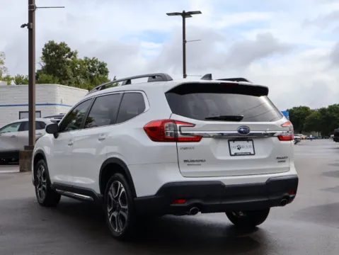 More photos of 2023 Subaru Ascent Limited at Jay Wolfe Honda, MO