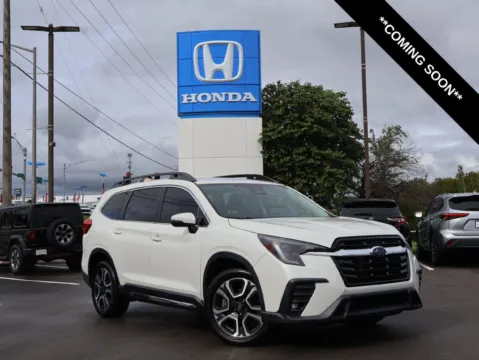 White 2023 Subaru Ascent Limited for sale in Kansas City, MO