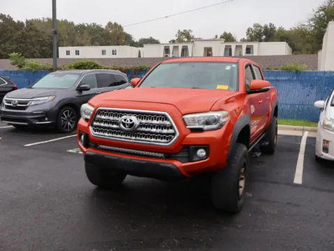 Another view of 2016 Toyota Tacoma TRD Off Road for sale in Kansas City, MO at Jay Wolfe Honda