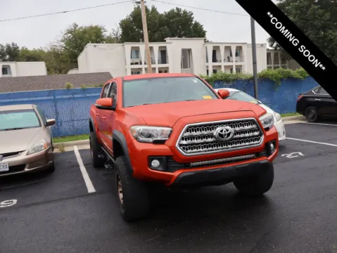 Orange 2016 Toyota Tacoma TRD Off Road for sale in Kansas City, MO
