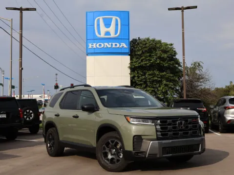 Used 2025 Honda Pilot TrailSport for sale in Overland Park, KS at