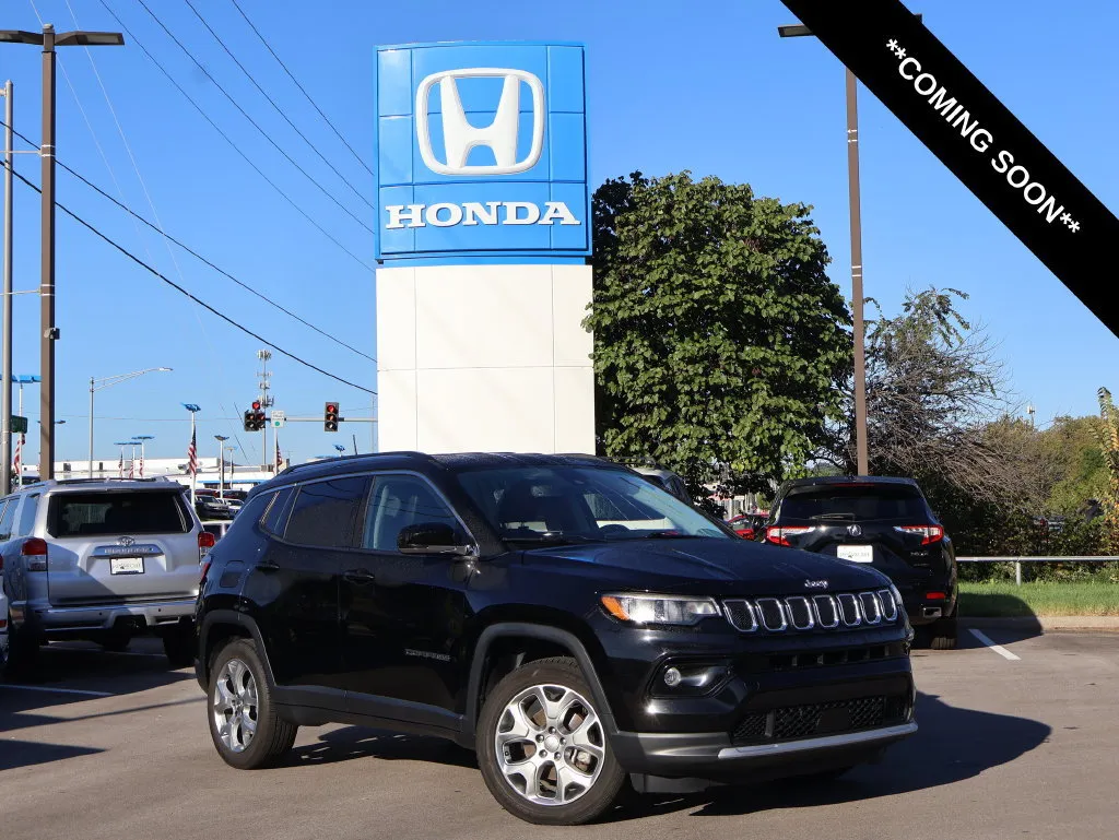 Black 2022 Jeep Compass Limited for sale in Kansas City, MO