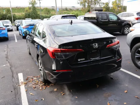 More photos of 2024 Honda Civic Sedan EX at Jay Wolfe Honda, MO