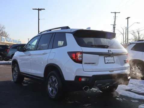 More photos of 2023 Honda Passport TrailSport at Jay Wolfe Honda, MO