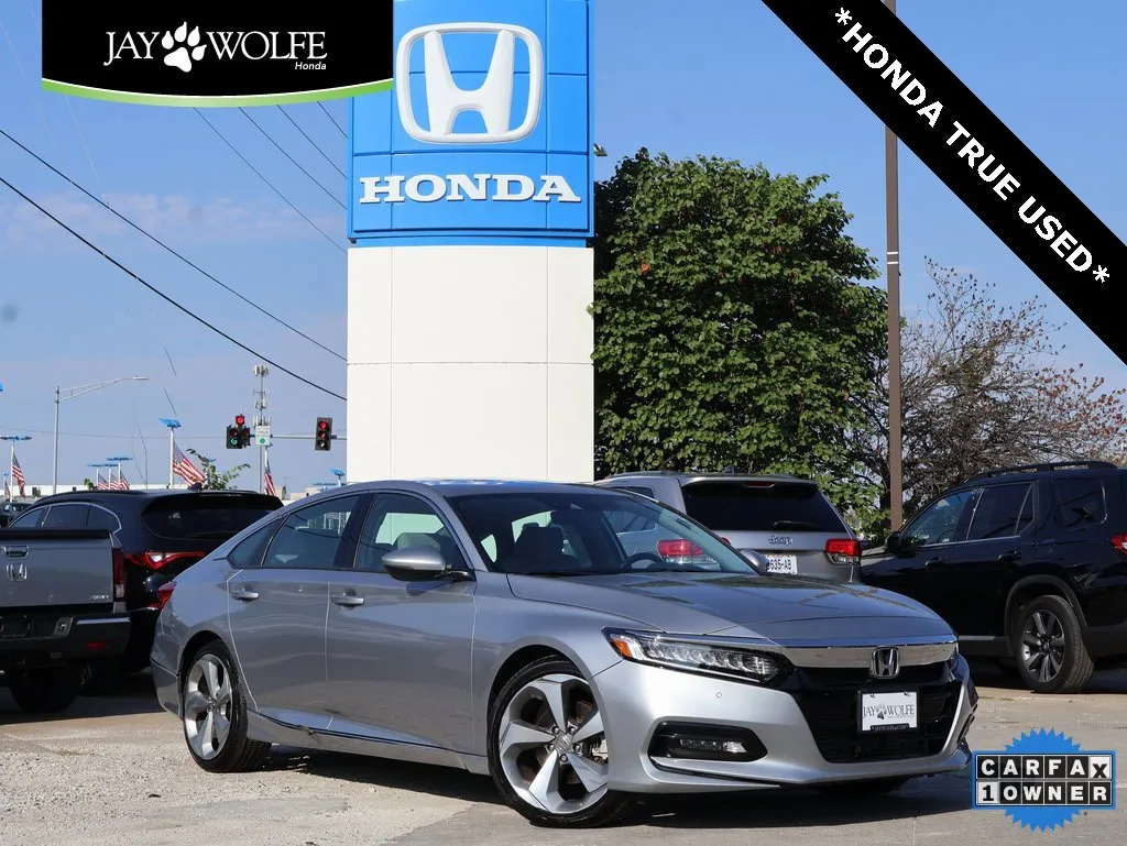 Silver 2018 Honda Accord Sedan Touring 1.5T for sale in Kansas City, MO
