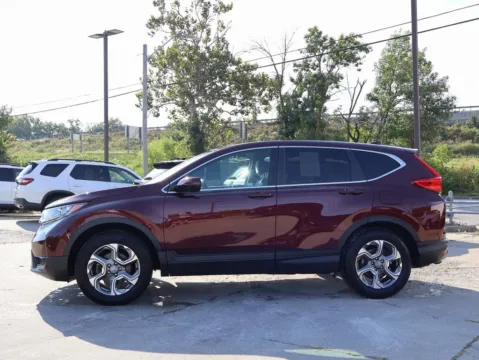 More photos of 2019 Honda CR-V EX at Jay Wolfe Honda, MO