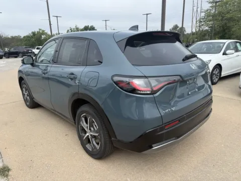 More photos of 2025 Honda HR-V EX-L at Jay Wolfe Honda, MO