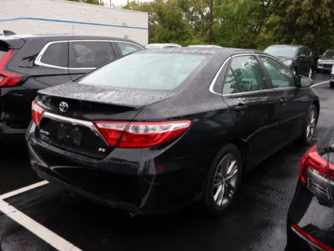 More photos of 2017 Toyota Camry SE at Jay Wolfe Honda, MO