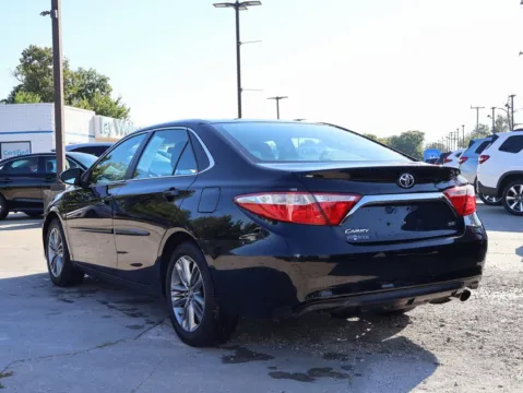More photos of 2017 Toyota Camry SE at Jay Wolfe Honda, MO