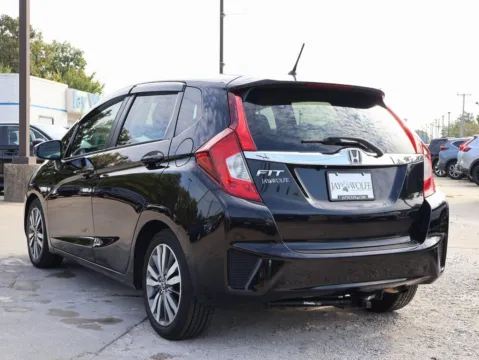 More photos of 2016 Honda Fit EX at Jay Wolfe Honda, MO