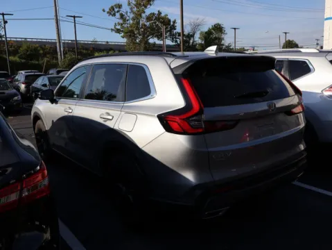More photos of 2024 Honda CR-V Hybrid Sport-L at Jay Wolfe Honda, MO