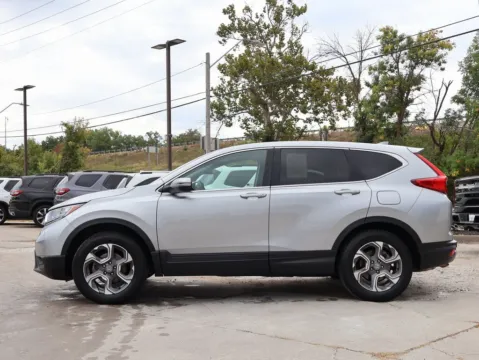More photos of 2018 Honda CR-V EX at Jay Wolfe Honda, MO