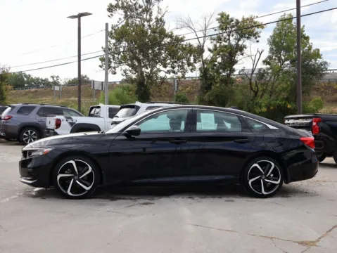 More photos of 2022 Honda Accord Sedan Sport SE at Jay Wolfe Honda, MO