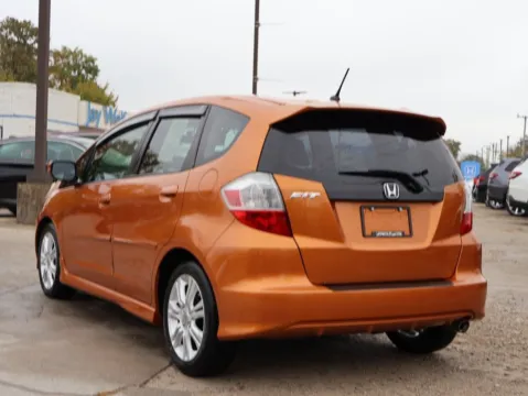 More photos of 2009 Honda Fit Sport w/Navi at Jay Wolfe Honda, MO