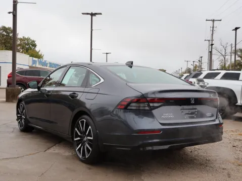 More photos of 2025 Honda Accord Hybrid Touring at Jay Wolfe Honda, MO