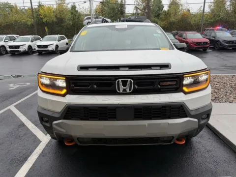 Photos of 2026 Honda Passport TrailSport Elite for sale in Kansas City, MO at Jay Wolfe Honda