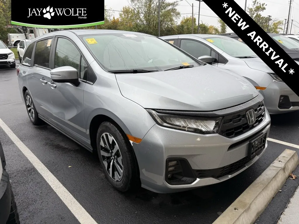 Silver 2025 Honda Odyssey EX-L for sale in Kansas City, MO