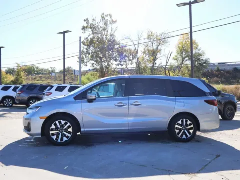 More photos of 2025 Honda Odyssey EX-L at Jay Wolfe Honda, MO
