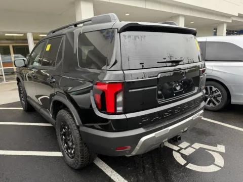 More photos of 2026 Honda Passport TrailSport Elite Blackout at Jay Wolfe Honda, MO