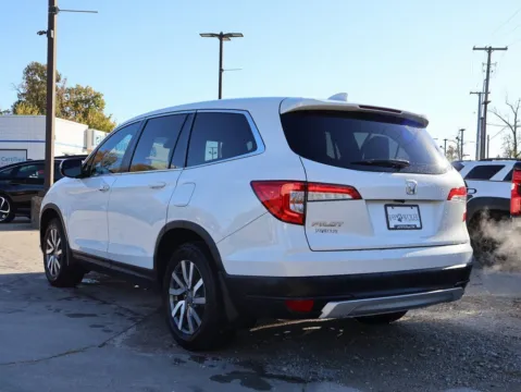 More photos of 2021 Honda Pilot EX at Jay Wolfe Honda, MO