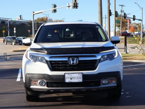 Photos of 2020 Honda Ridgeline RTL-E for sale in Kansas City, MO at Jay Wolfe Honda