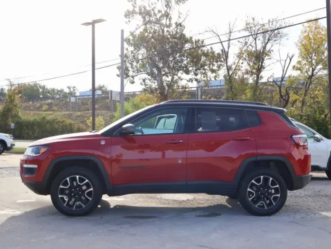 More photos of 2019 Jeep Compass Trailhawk at Jay Wolfe Honda, MO