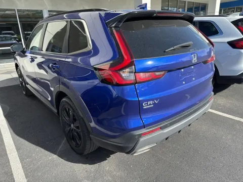 More photos of 2023 Honda CR-V Hybrid Sport Touring at Jay Wolfe Honda, MO