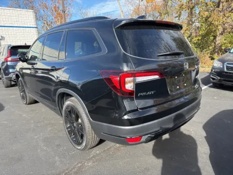 Another view of 2022 Honda Pilot Black Edition for sale in Kansas City, MO at Jay Wolfe Honda