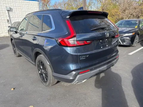 More photos of 2023 Honda CR-V Hybrid Sport Touring at Jay Wolfe Honda, MO