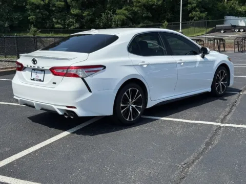 Another view of 2020 Toyota Camry SE for sale in Ballwin, MO at Jay Wolfe Toyota of West County