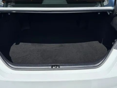 More photos of 2020 Toyota Camry SE at Jay Wolfe Toyota of West County, MO