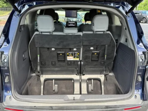 More photos of 2022 Toyota Sienna XLE at Jay Wolfe Toyota of West County, MO
