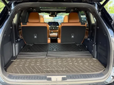 More photos of 2022 Toyota Highlander Platinum at Jay Wolfe Toyota of West County, MO