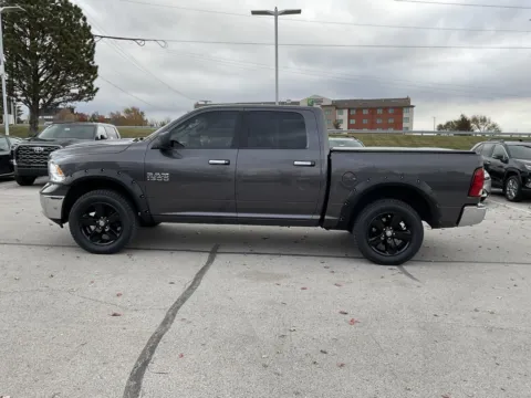 More photos of 2018 Ram 1500 SLT at Jay Wolfe Toyota, MO