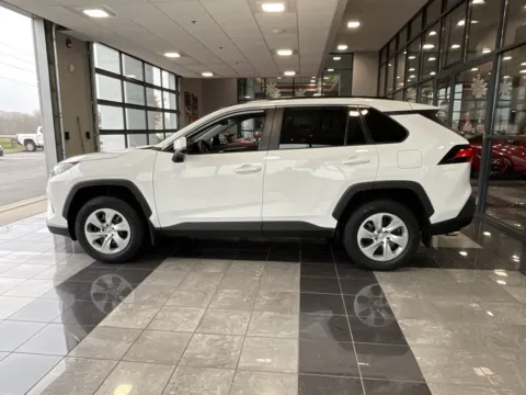 More photos of 2021 Toyota RAV4 LE at Jay Wolfe Toyota, MO