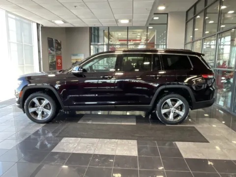 More photos of 2022 Jeep Grand Cherokee L Limited at Jay Wolfe Toyota, MO
