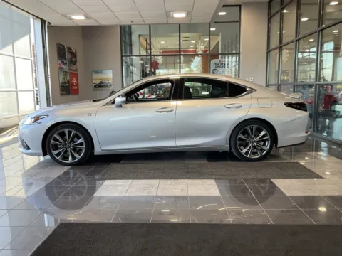 More photos of 2020 Lexus ES 350 F Sport at Jay Wolfe Toyota, MO