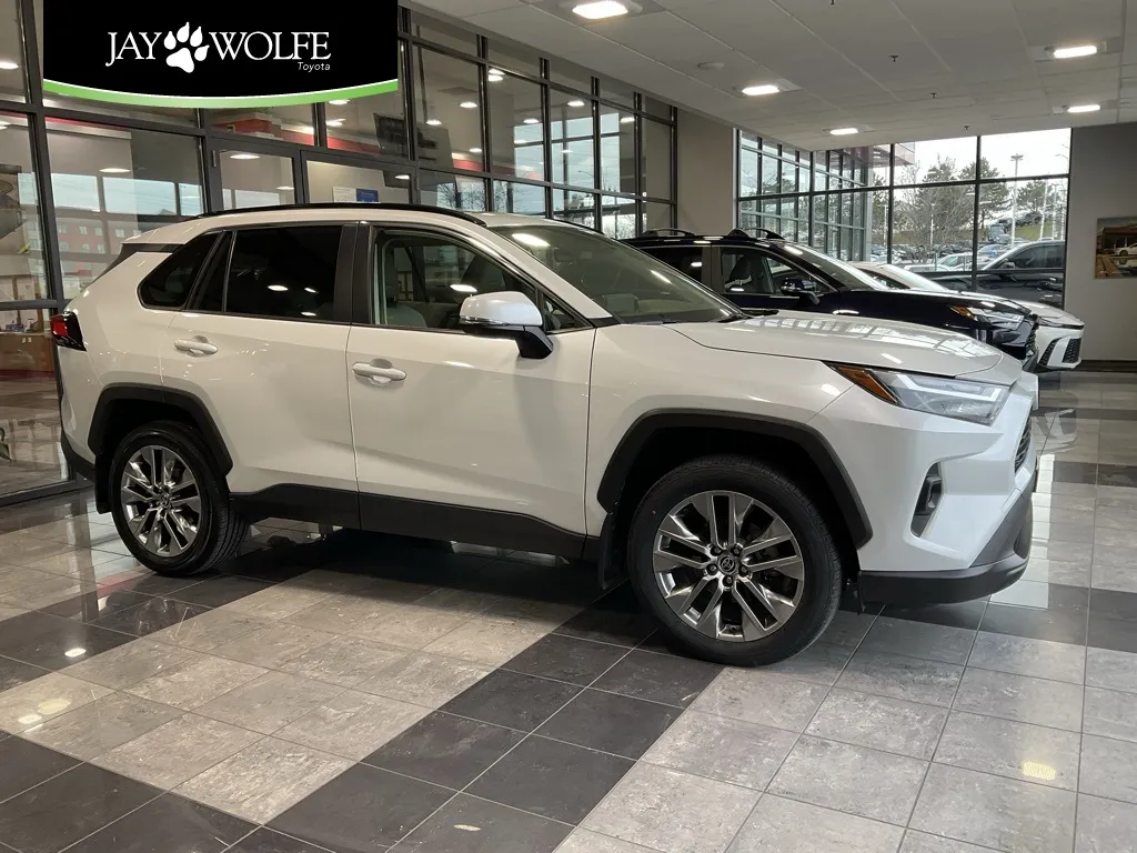 2023 Toyota RAV4 XLE Premium
