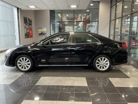 More photos of 2013 Toyota Camry Hybrid XLE at Jay Wolfe Toyota, MO