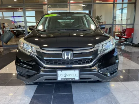 Photos of 2016 Honda CR-V SE for sale in Kansas City, MO at Jay Wolfe Toyota