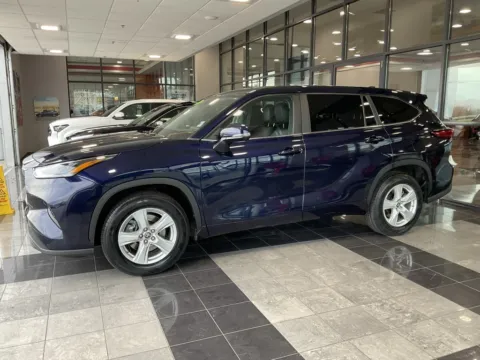 Another view of 2023 Toyota Highlander L for sale in Kansas City, MO at Jay Wolfe Toyota