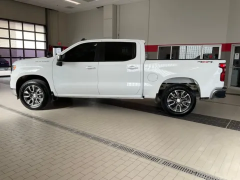 More photos of 2023 Chevrolet Silverado 1500 LT at Jay Wolfe Toyota, MO