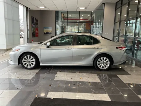 More photos of 2018 Toyota Camry LE at Jay Wolfe Toyota, MO