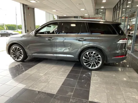 More photos of 2020 Lincoln Aviator Reserve at Jay Wolfe Toyota, MO