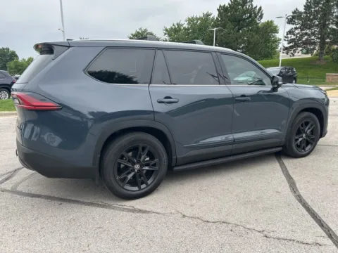 More photos of 2025 Toyota Grand Highlander Platinum at Jay Wolfe Toyota, MO