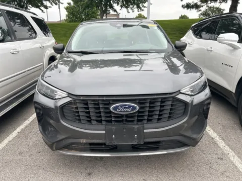 Photos of 2023 Ford Escape for sale in Kansas City, MO at Jay Wolfe Toyota